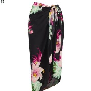 Walter Baker Paradise Grand Magnolia Sarong One Size Fit NWT SEALED BAG